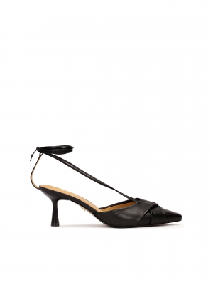 Décolleté nere con cinturino alla caviglia 