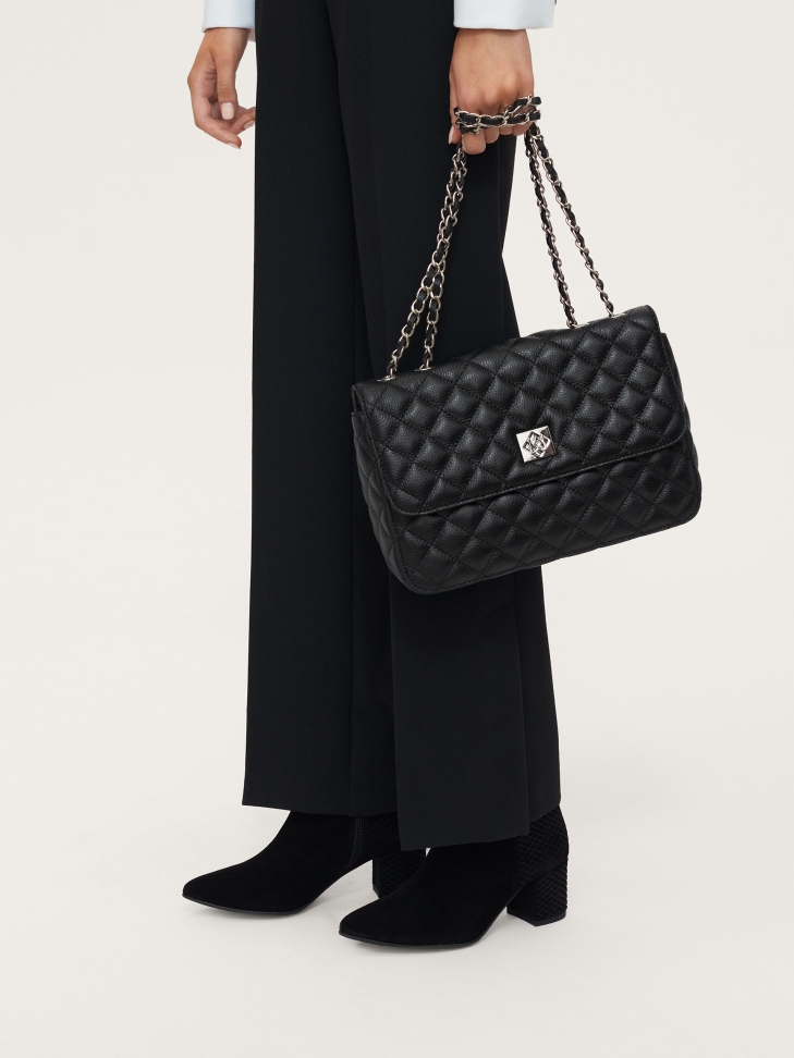 Borsa trapuntata con catena intrecciata a una tracolla in pelle VIDIA