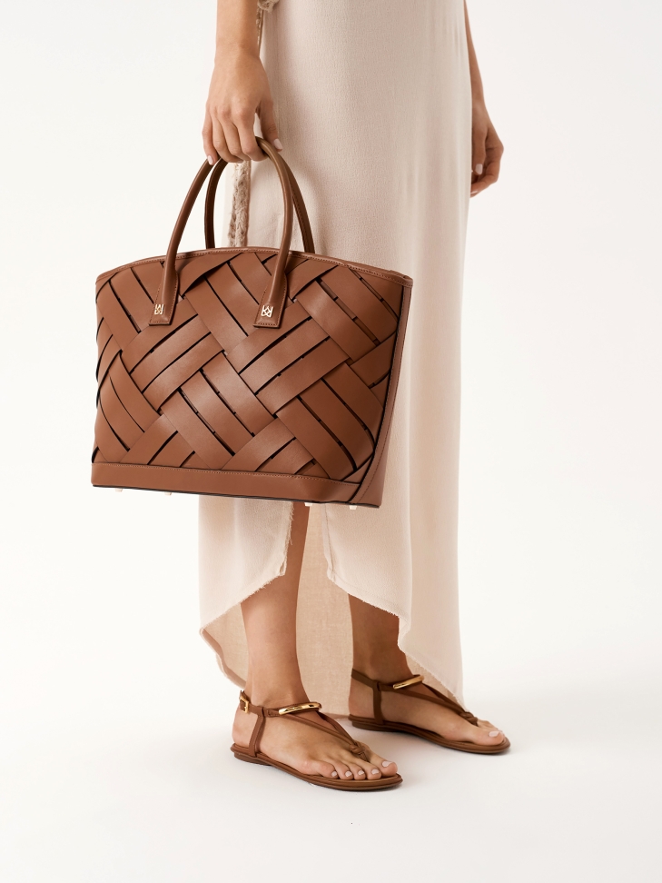 Sandali piatti in pelle marrone stile infradito FRIDAY