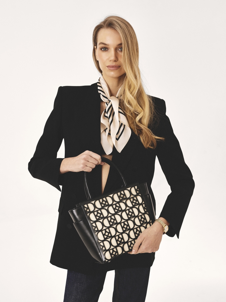 Sciarpa di seta beige con motivo geometrico nero HAMLEY