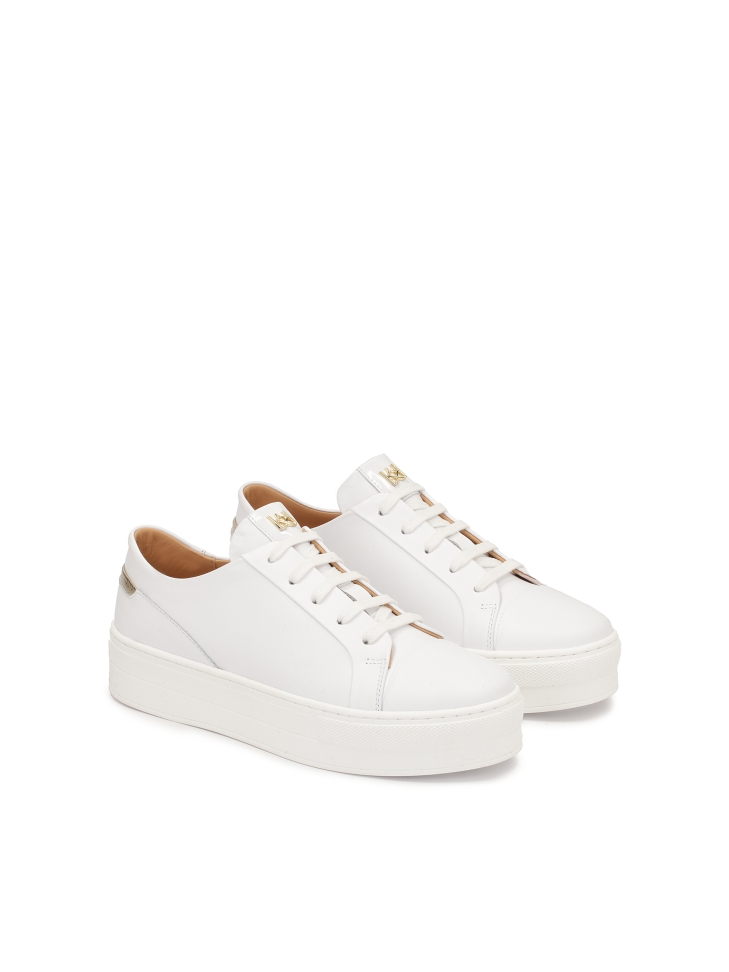 Sneakers in pelle con elementi dorati OASIS