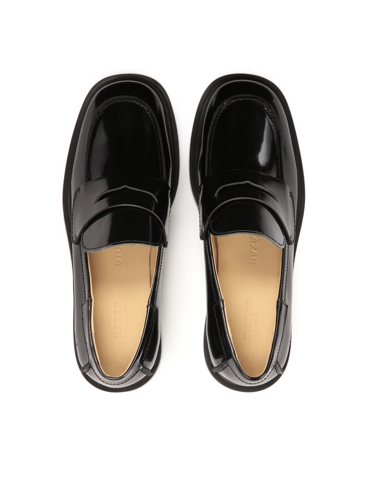 Scarpe in vernice con impunture sul davanti KS MOUND