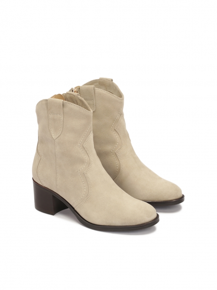 Intramontabili stivali da cowboy in pelle scamosciata INA