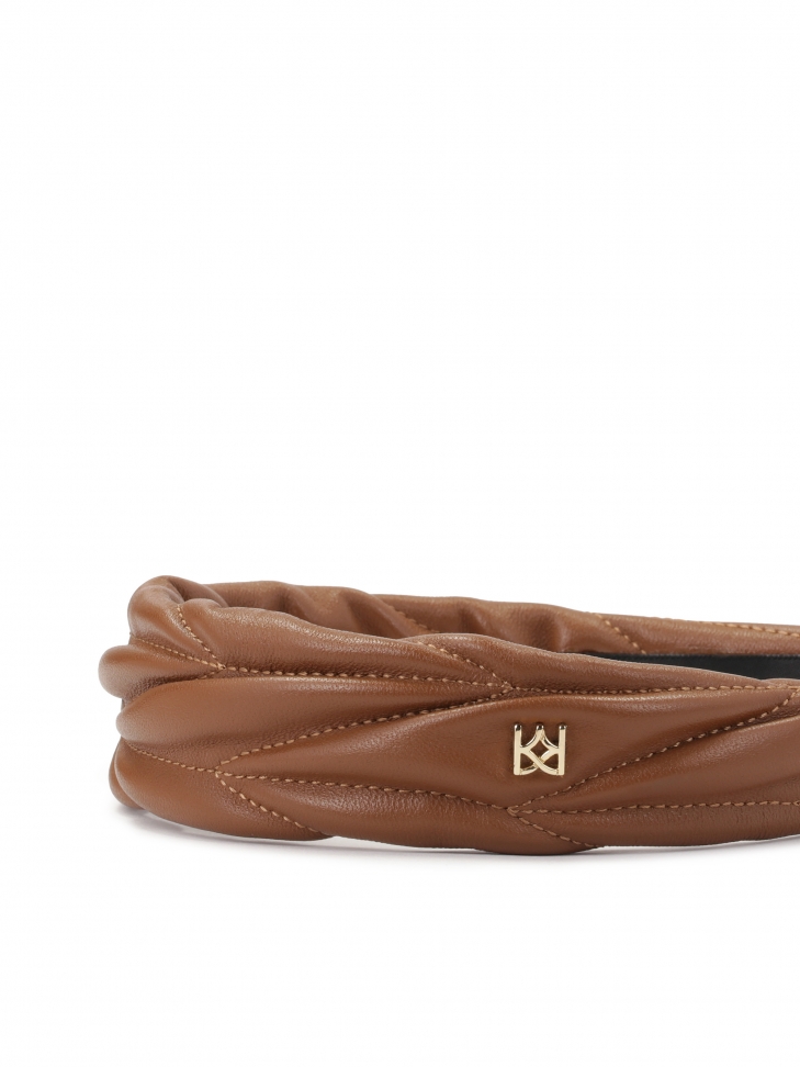 Elegante fascia in pelle con piccolo monogramma KAZAR BURNETT