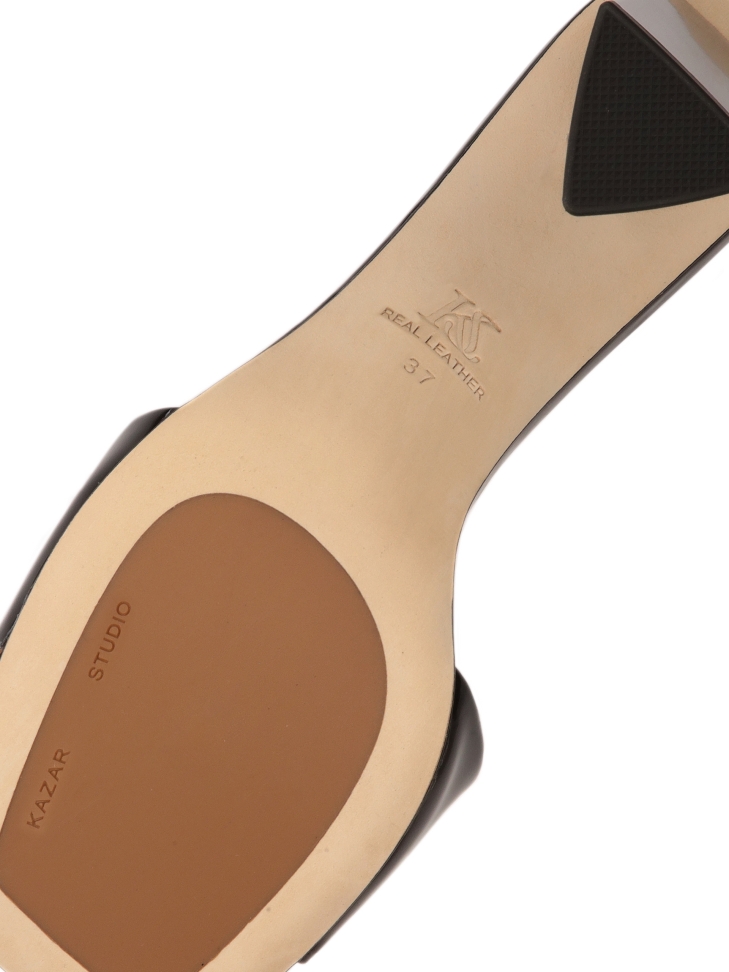 Muli neri in pelle lucida su montante alto  SALSA