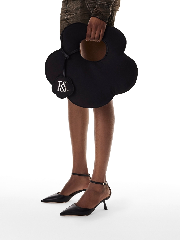 Décolleté nere con tacco e tomaia cut-out FLARE