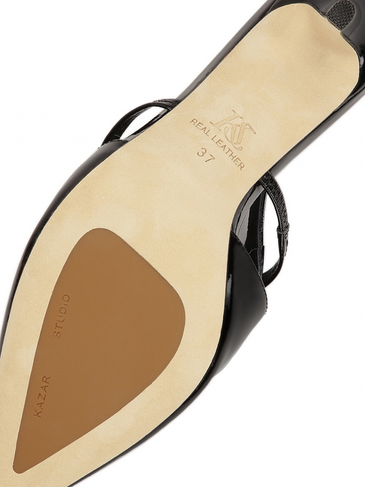 Décolleté in vernice nera NESSA