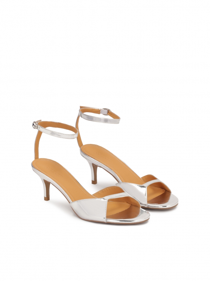 Sandali argentati con cinturino sul tallone LUCIA