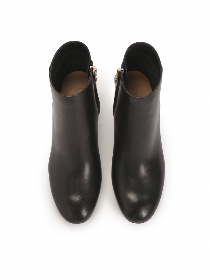 Stivali neri classici su un palo PANDORA