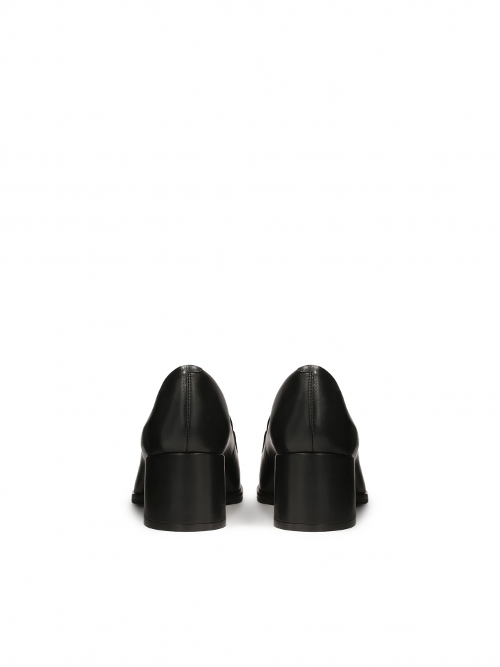 Decollete in pelle su un palo ERIN