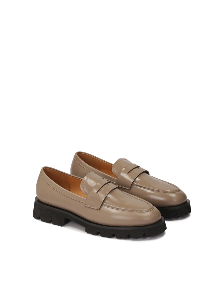 Mocassini in pelle color taupe con suola a contrasto CHIARA