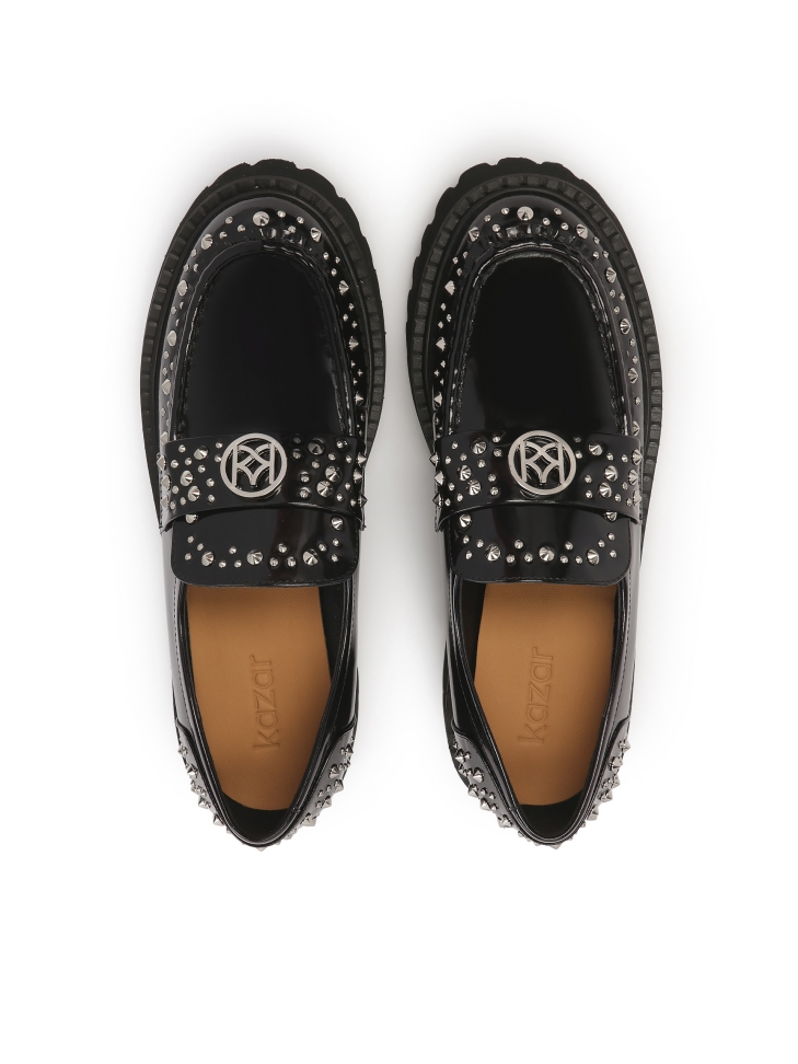 Scarpe nere con rivetti in metallo ESSEN