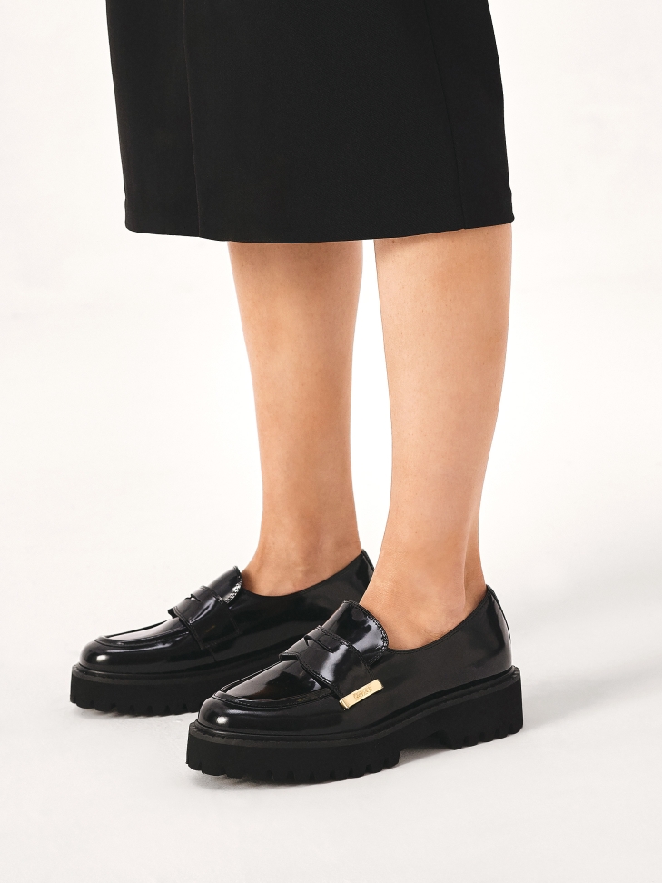 Scarpe nere con suola a binario ESSEN