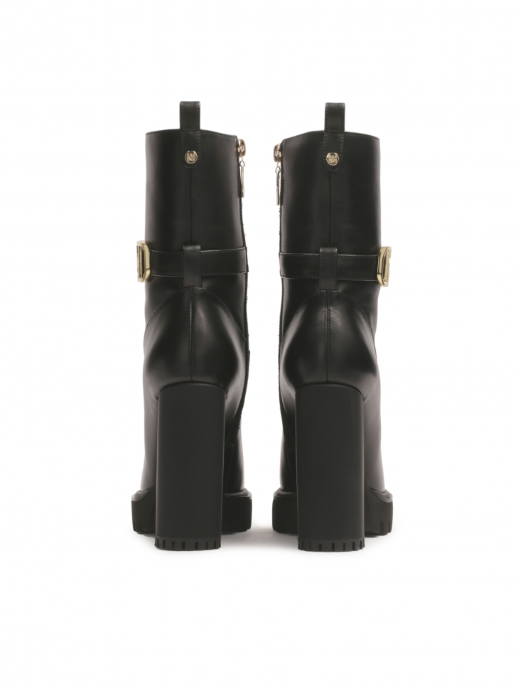 Stivali neri monogrammati KAZAR montati su un palo MORENA