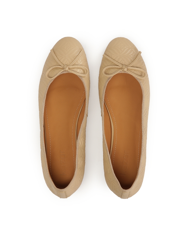 Ballerine beige con motivo in rilievo  EILEEN