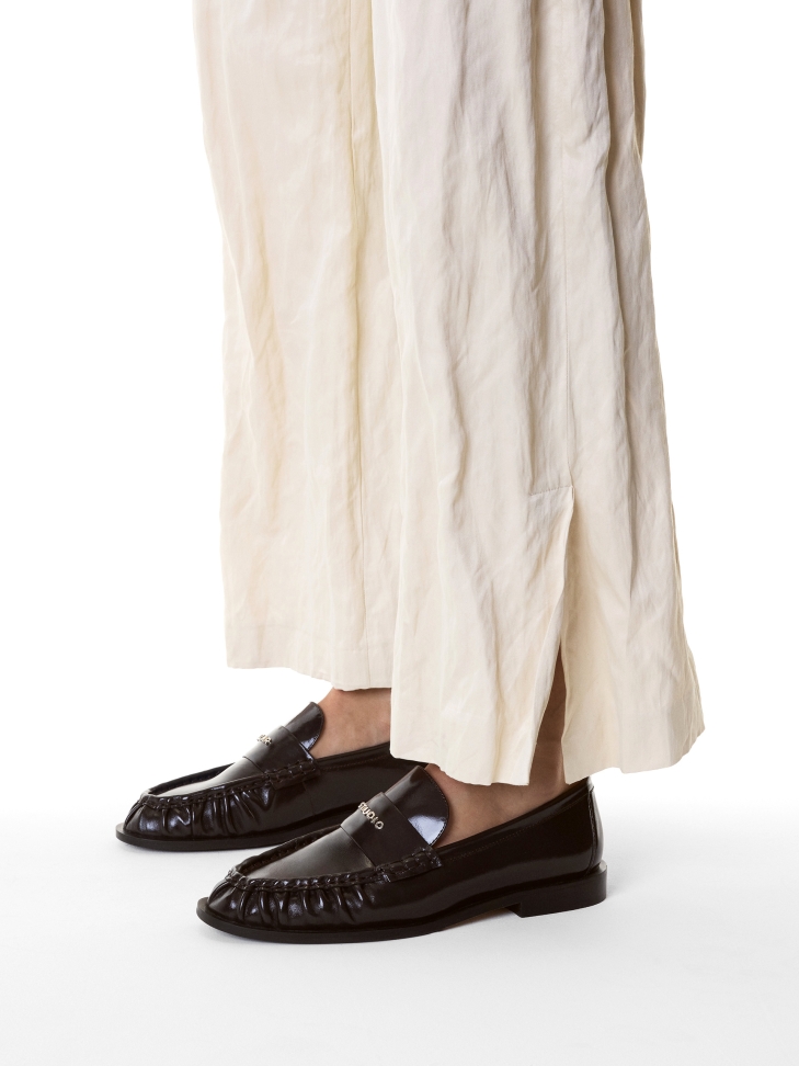 Scarpe marrone scuro con striscia trasversale KS OLZA