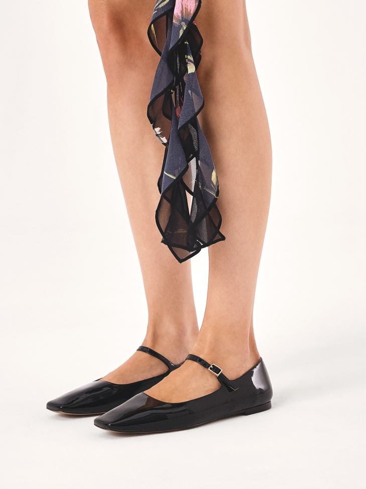 Décolleté in vernice con cinturino MAIA