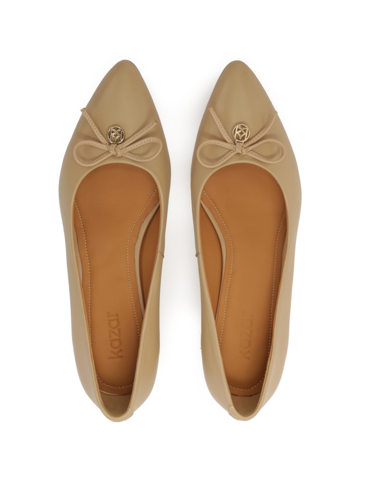 Décolleté basse in pelle beige URSULE