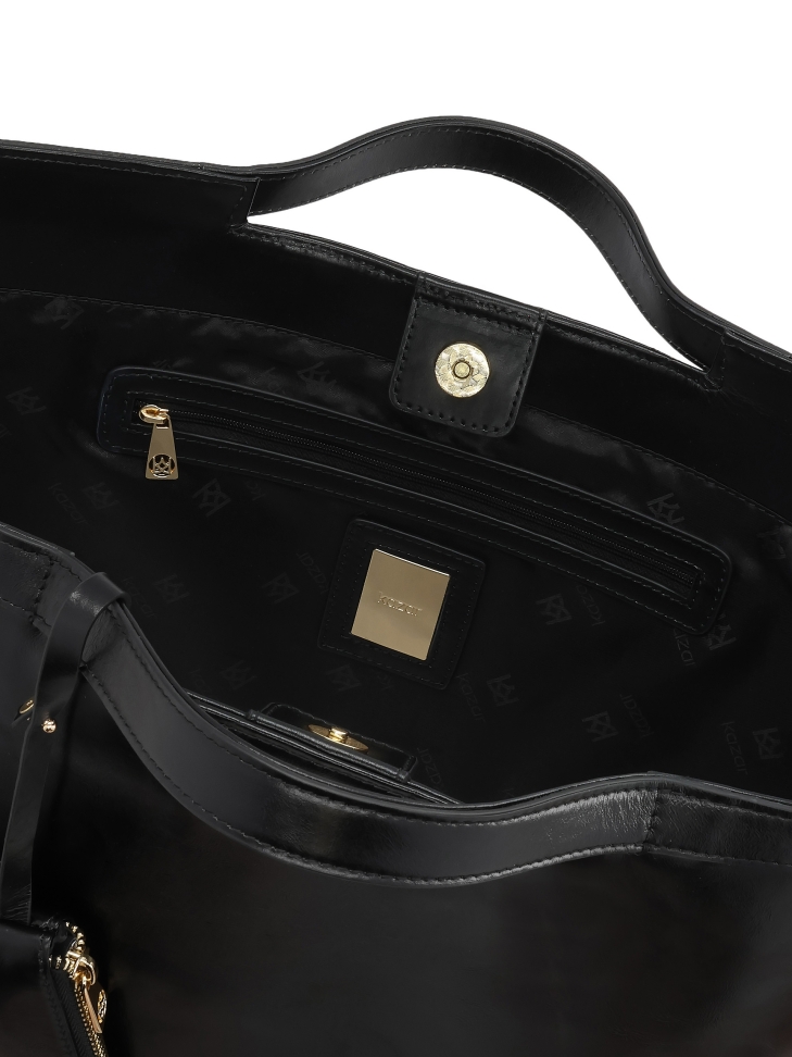 Elegante borsa in pelle nera con logo in oro RILEY