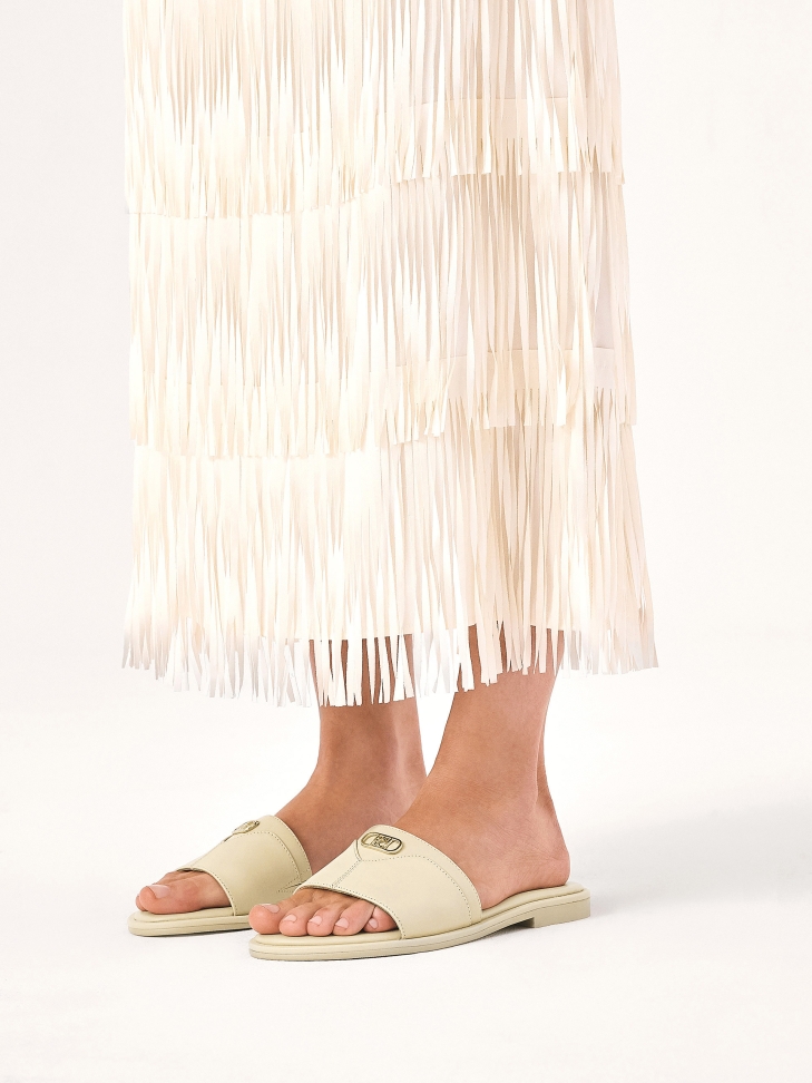 KAZAR: diapositive in pelle color crema con monogramma JOVITE