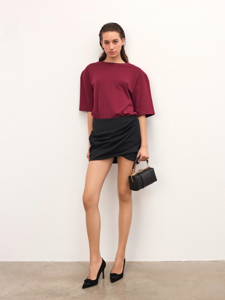 Décolleté in camoscio nero con decorazioni HONORIA