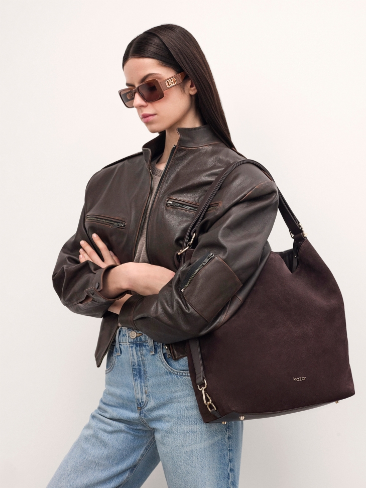 Borsa in camoscio naturale marrone dal design minimalista JERRIAR