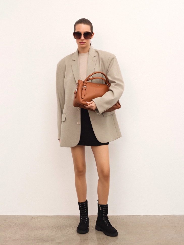 Borsa in pelle marrone chiaro con manici e dettagli in argento ELEONORE